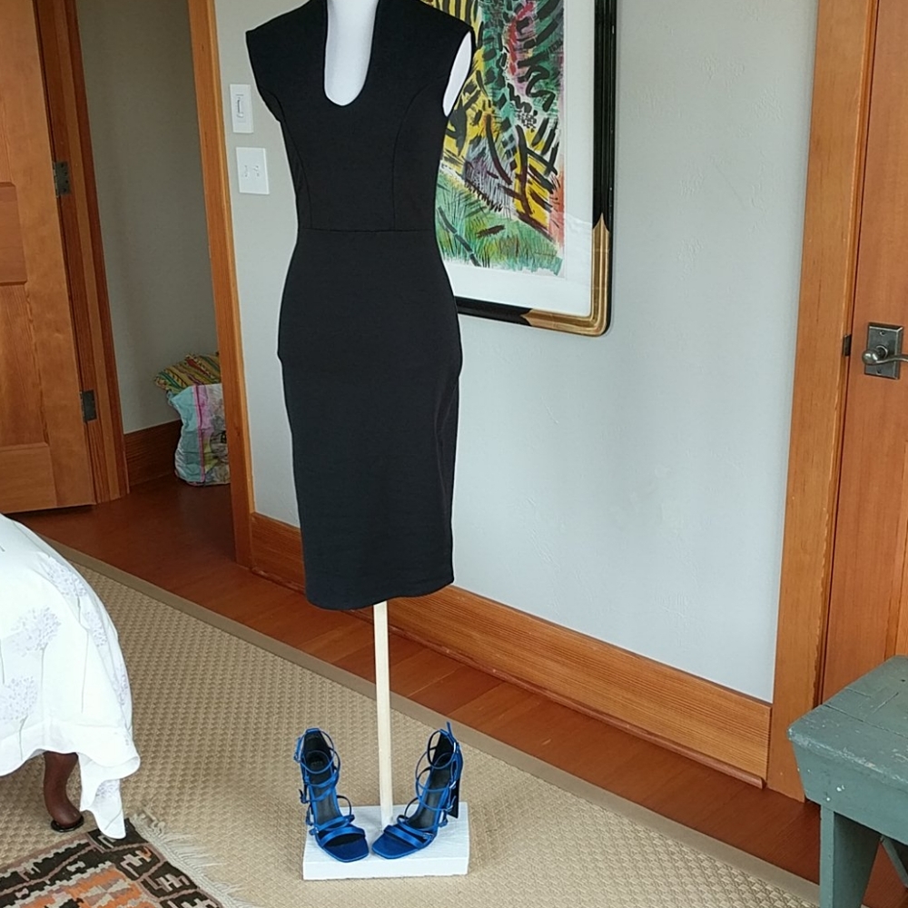 SEXY BLACK 🖤 DRESS - Picture 8 of 13